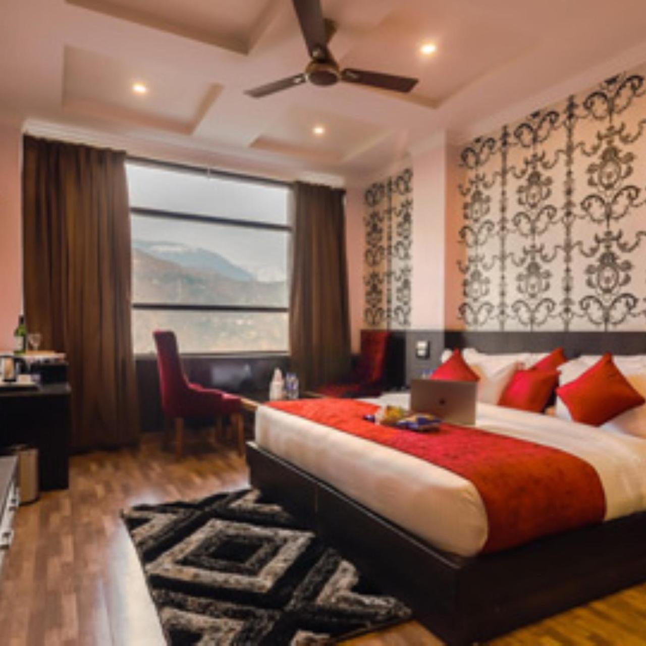 Hotel Holiday Hill, Near Mall Road, Mcleodganj# Parking#Restaurant Dharamsala Exteriér fotografie