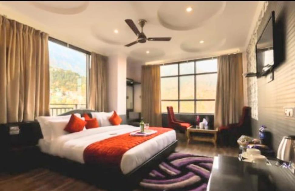 Hotel Holiday Hill, Near Mall Road, Mcleodganj# Parking#Restaurant Dharamsala Exteriér fotografie